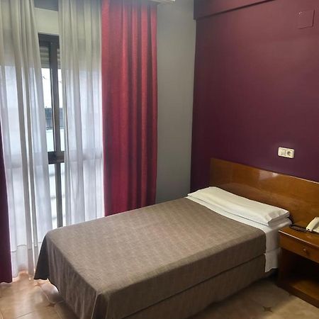 Hostal 36 Толедо Экстерьер фото